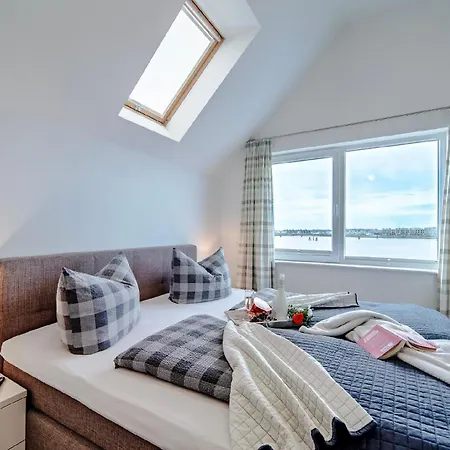 Tolle In Mit Whirlpool Und Seeblick Kappeln