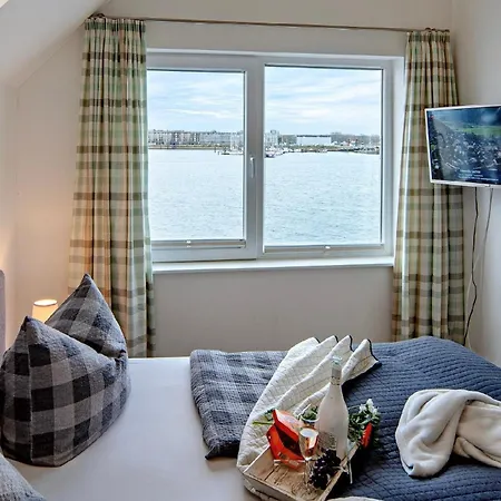 Tolle In Mit Whirlpool Und Seeblick Apartment Kappeln