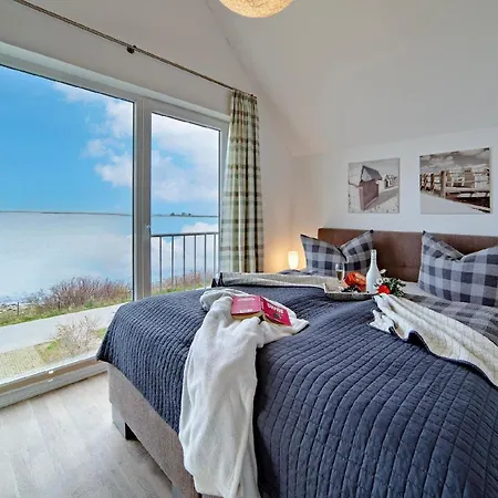 Tolle In Mit Whirlpool Und Seeblick